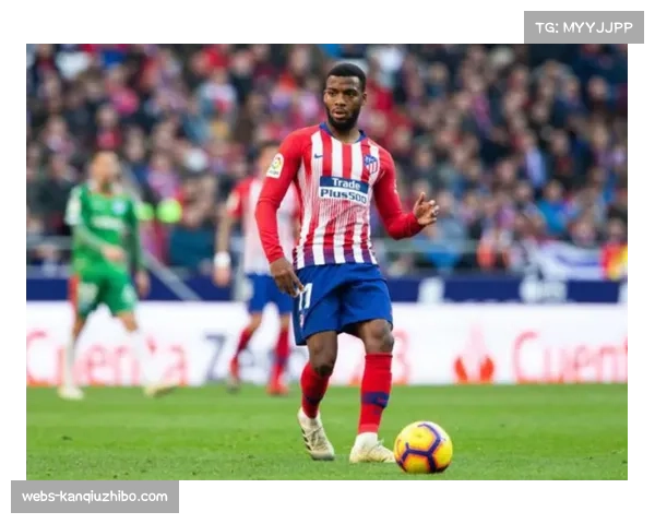 埃斯托里尔前锋贝格拉欧进8球，成球队进攻核心